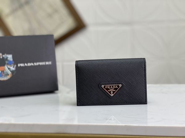 プラダ財布コピー正面デザイン